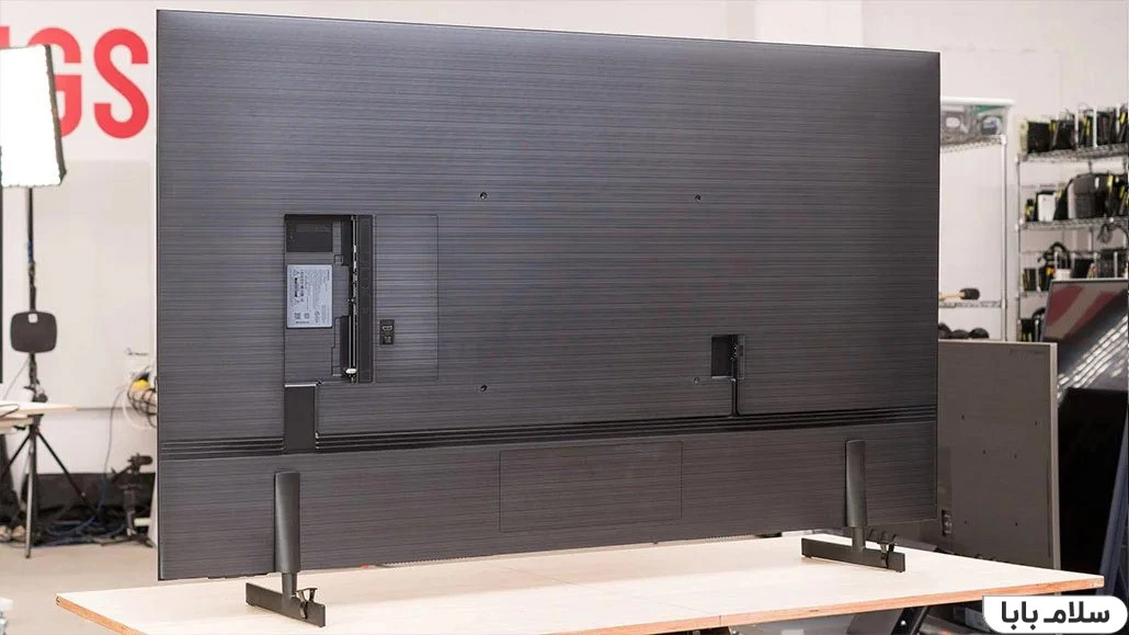 پشت تلویزیون سامسونگ au8000